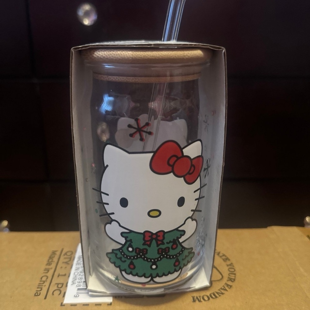 Hello Kitty Christmas Tree Glass Tumbler